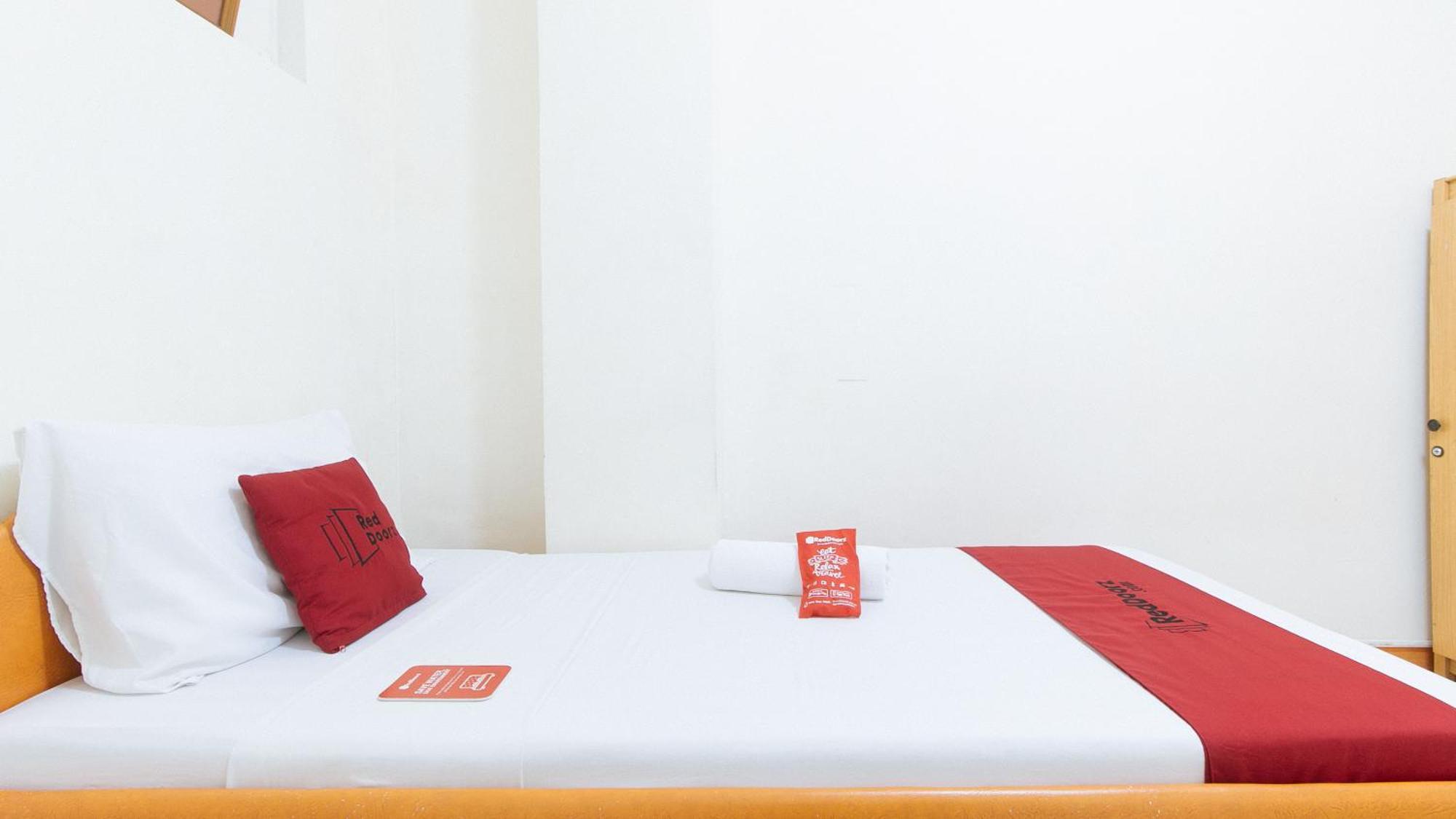 Reddoorz Near East Avenue Medical Center Otel Quezon City Dış mekan fotoğraf