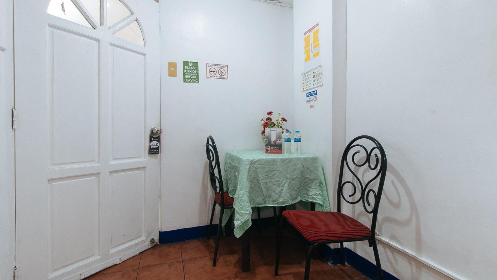 Reddoorz Near East Avenue Medical Center Otel Quezon City Dış mekan fotoğraf