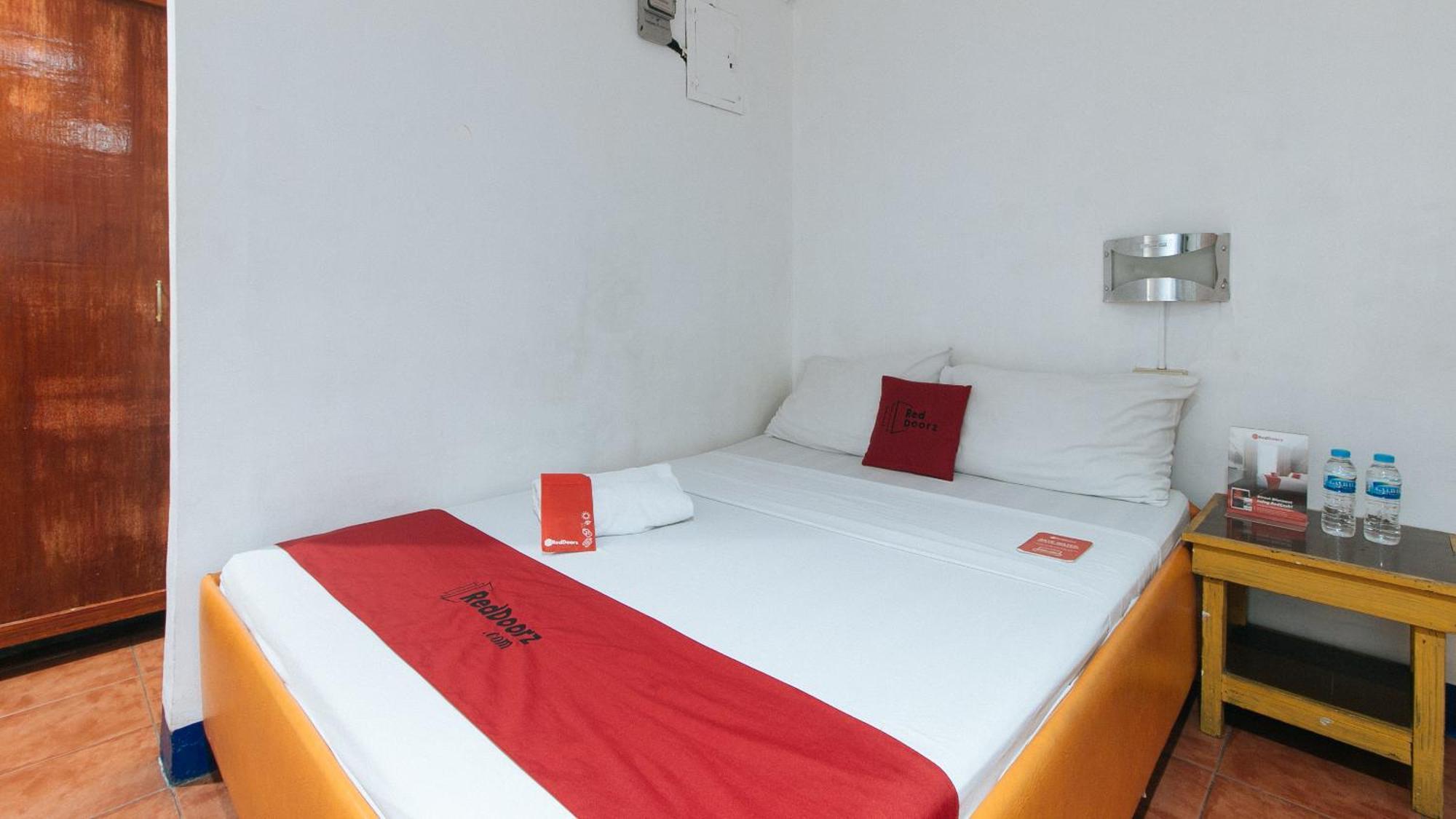 Reddoorz Near East Avenue Medical Center Otel Quezon City Dış mekan fotoğraf