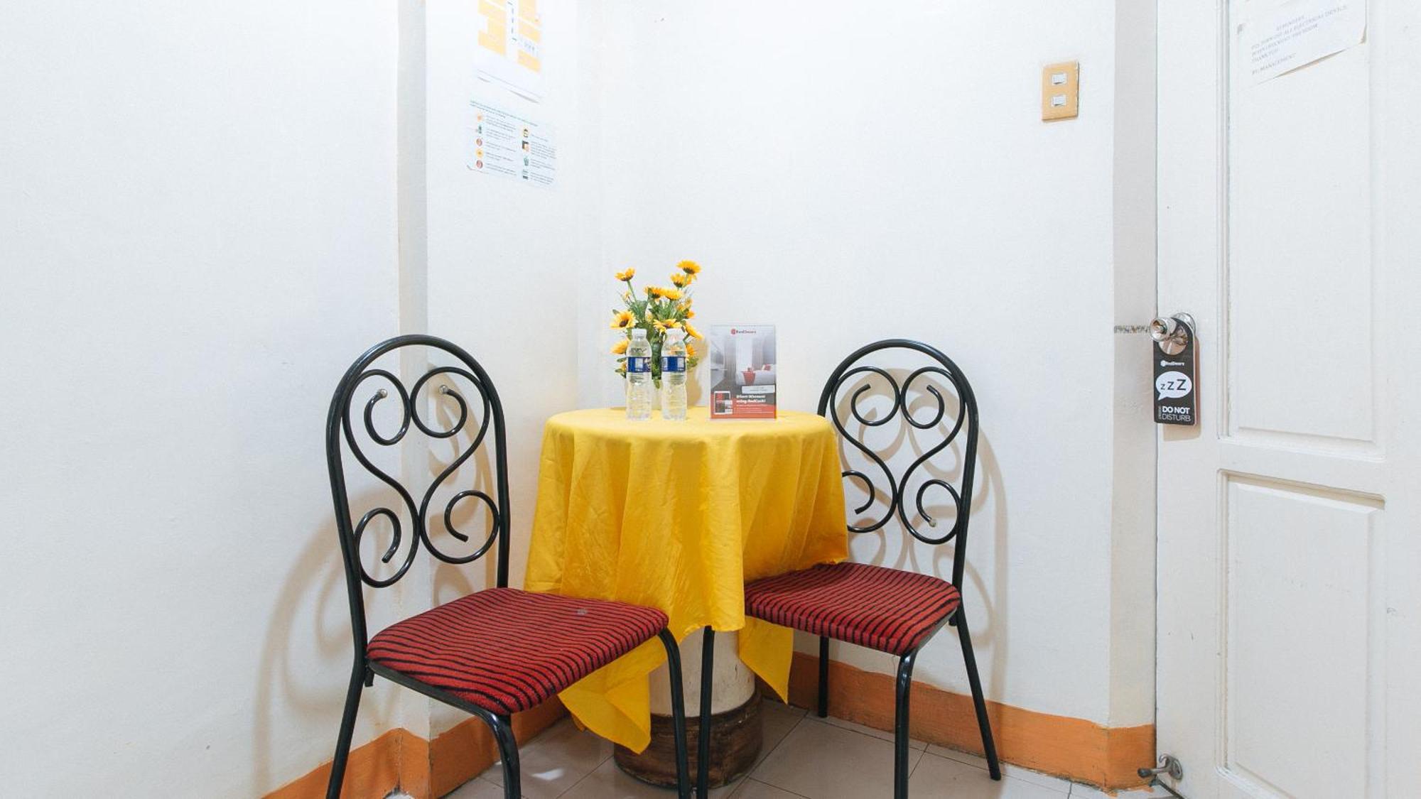 Reddoorz Near East Avenue Medical Center Otel Quezon City Dış mekan fotoğraf