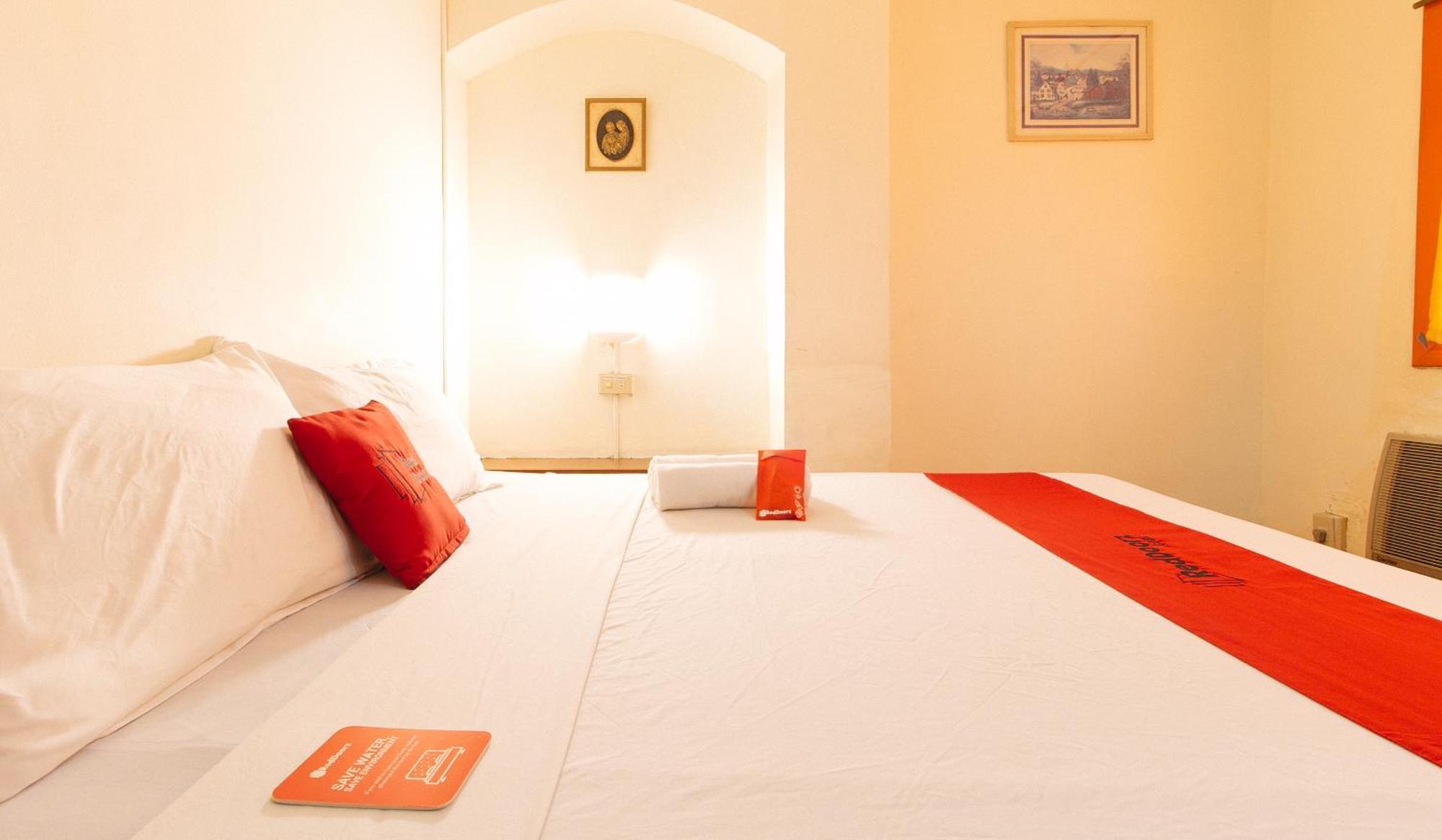Reddoorz Near East Avenue Medical Center Otel Quezon City Dış mekan fotoğraf