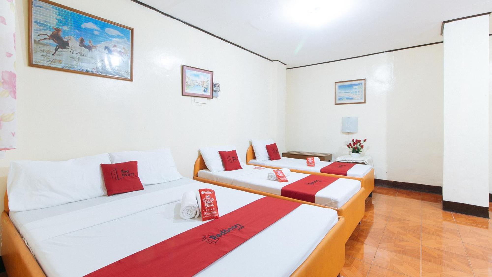 Reddoorz Near East Avenue Medical Center Otel Quezon City Dış mekan fotoğraf