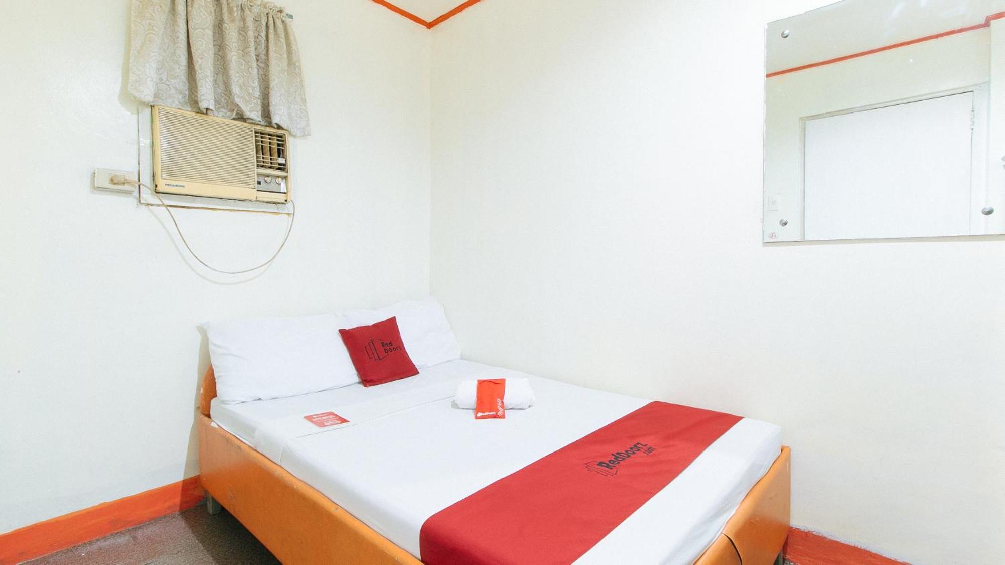 Reddoorz Near East Avenue Medical Center Otel Quezon City Dış mekan fotoğraf