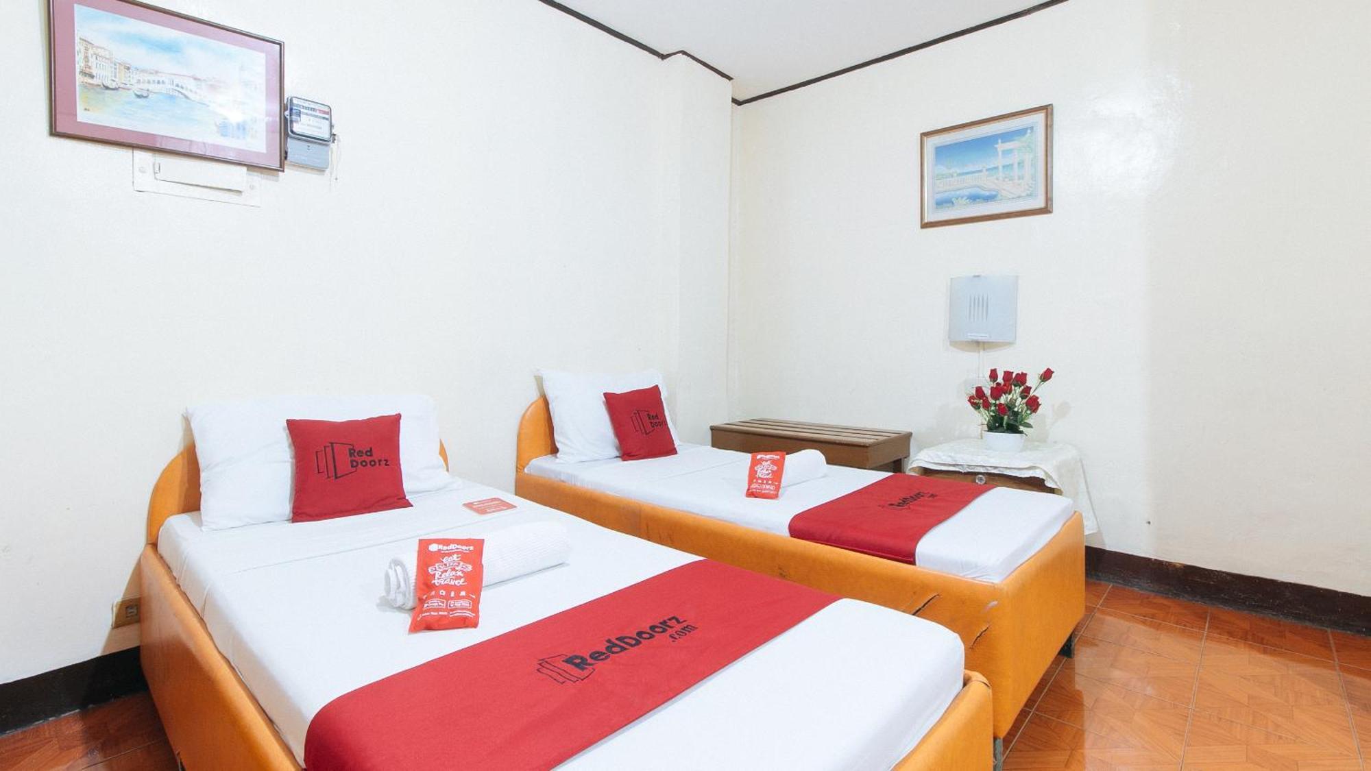 Reddoorz Near East Avenue Medical Center Otel Quezon City Dış mekan fotoğraf