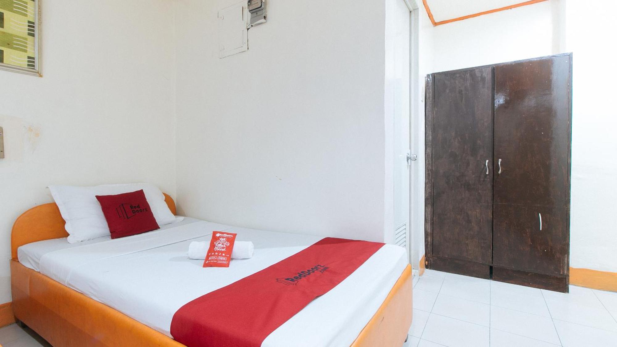 Reddoorz Near East Avenue Medical Center Otel Quezon City Dış mekan fotoğraf