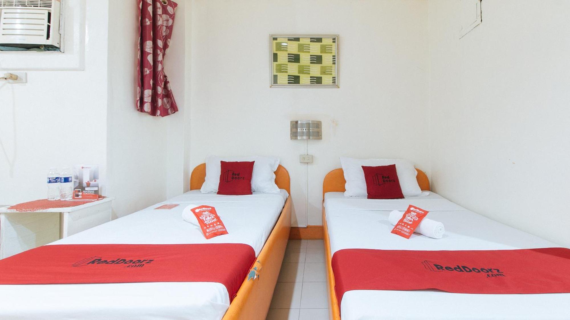 Reddoorz Near East Avenue Medical Center Otel Quezon City Dış mekan fotoğraf