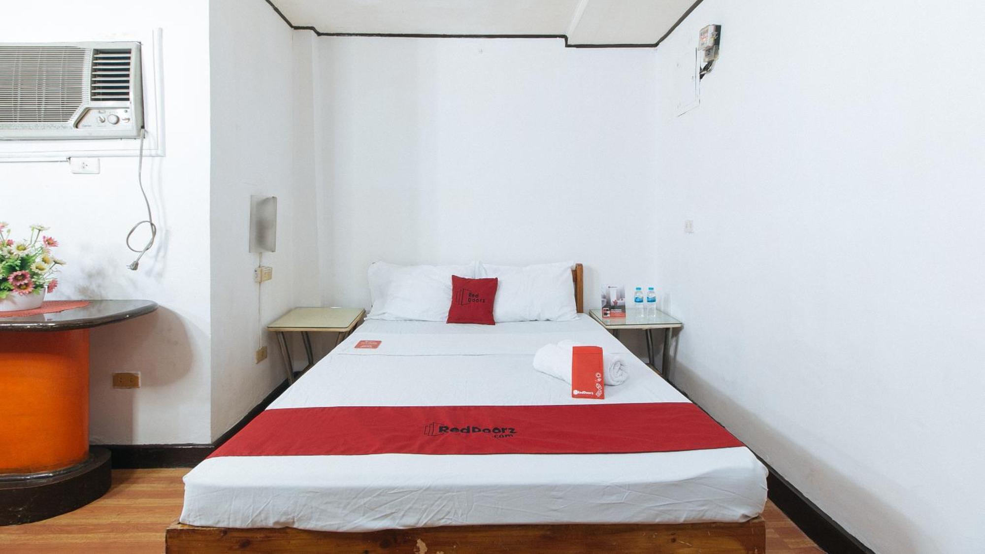 Reddoorz Near East Avenue Medical Center Otel Quezon City Dış mekan fotoğraf