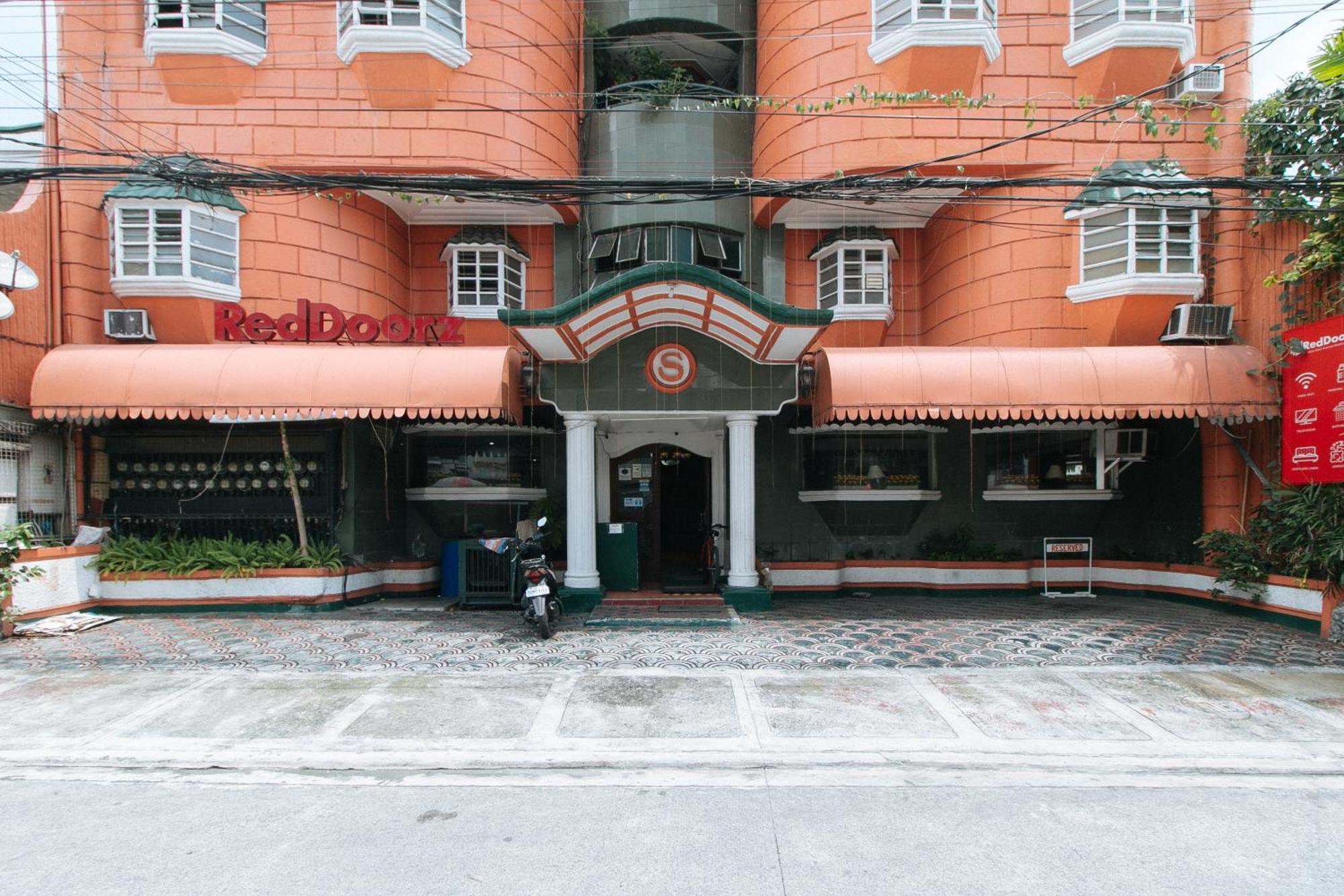 Reddoorz Near East Avenue Medical Center Otel Quezon City Dış mekan fotoğraf