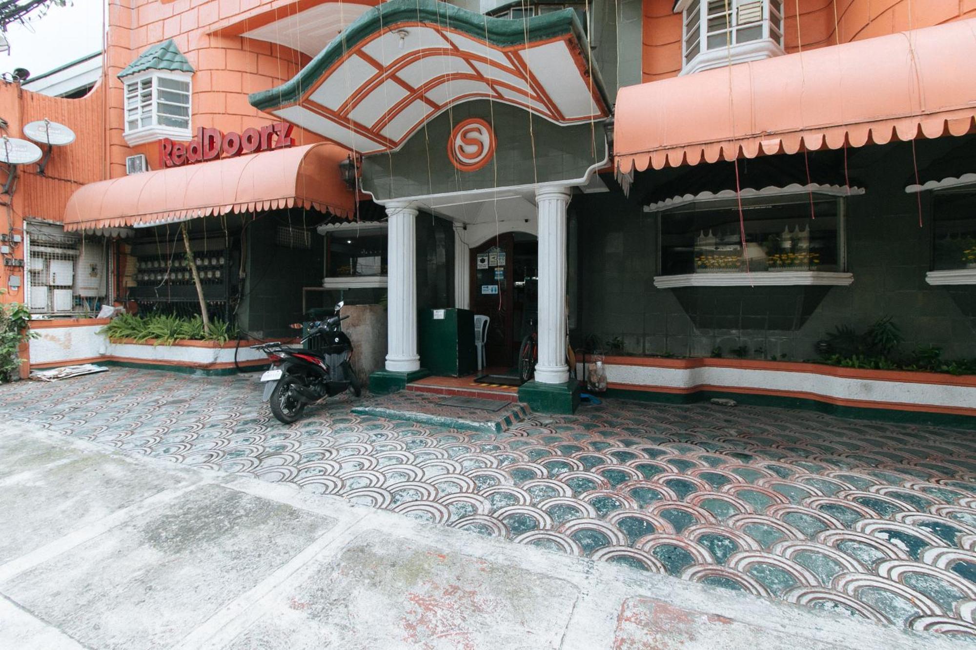 Reddoorz Near East Avenue Medical Center Otel Quezon City Dış mekan fotoğraf